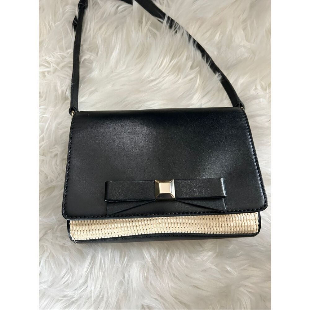 Kate spade signature holly street straw rubie black 8x6 inches crossbody light